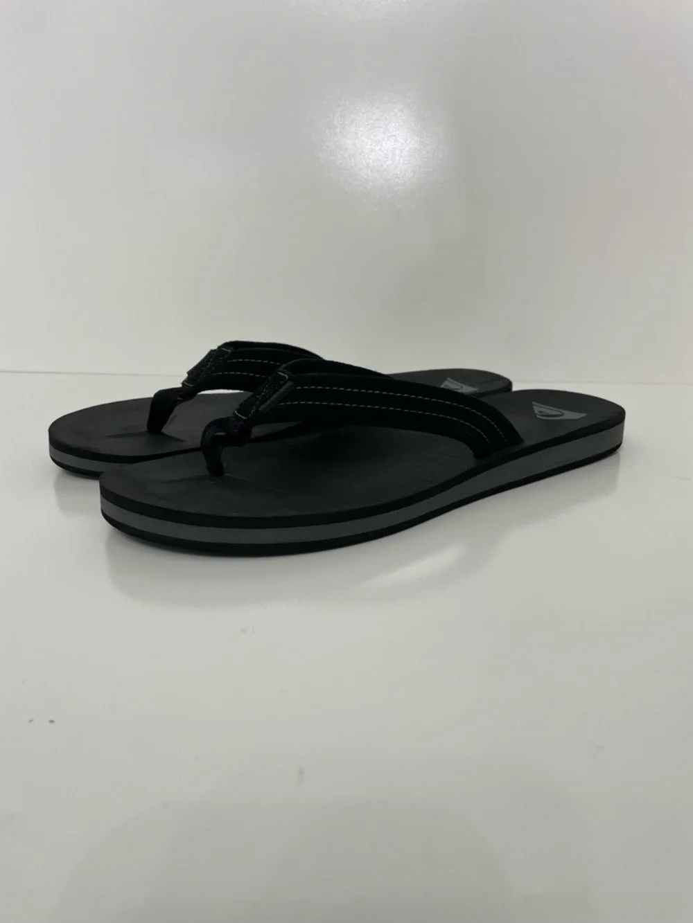 Quiksilver Black Flip Flop Sandals Mens 11 Thong Beach Resortwear Gorpcore Surf